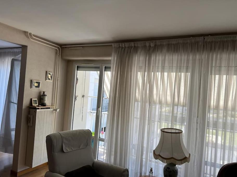 Tours, Repos Paisible En Bord De Cher Екстер'єр фото